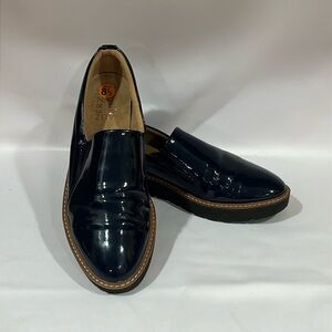 Naturalizer navy blue faux patent leather platform Effie loafer women 8.5 slipon